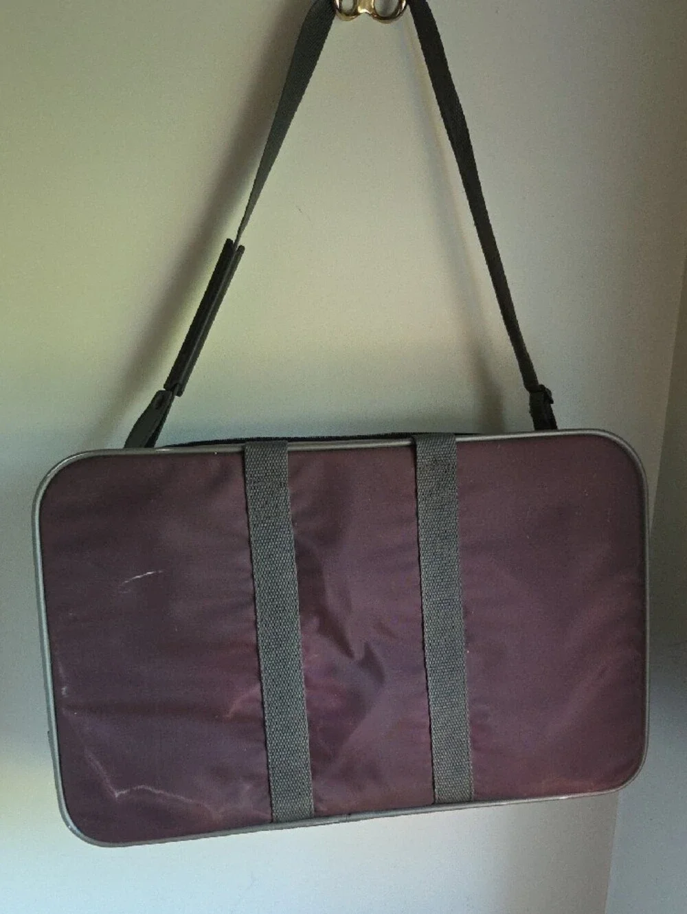Samsonite Men's Maroon and Gray Vintage Carry On
